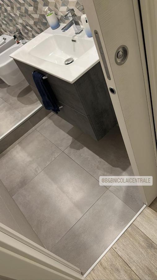 B&B Nicolai Centrale Бари Экстерьер фото
