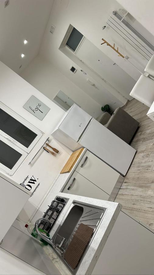 B&B Nicolai Centrale Бари Экстерьер фото
